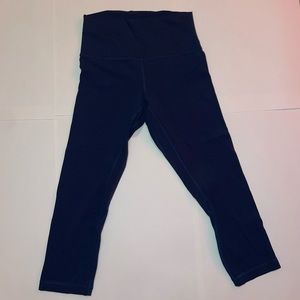 Navy Lululemon 23” crop align leggings